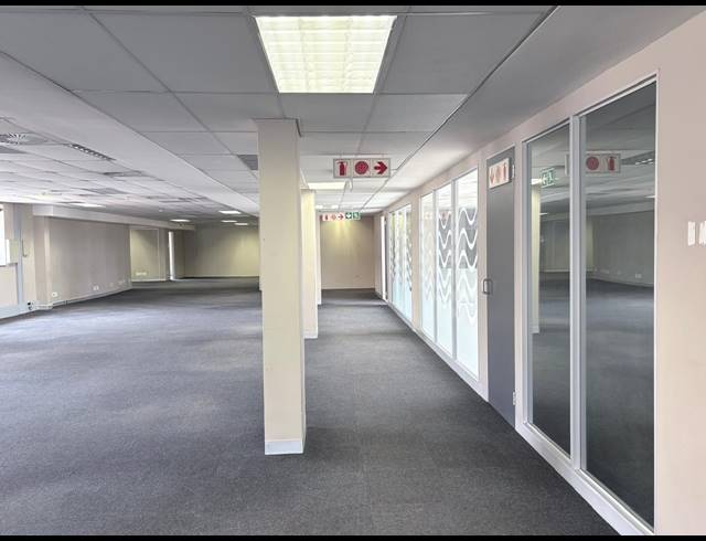 771M² OFFICE TO LET IN NOORDWYK